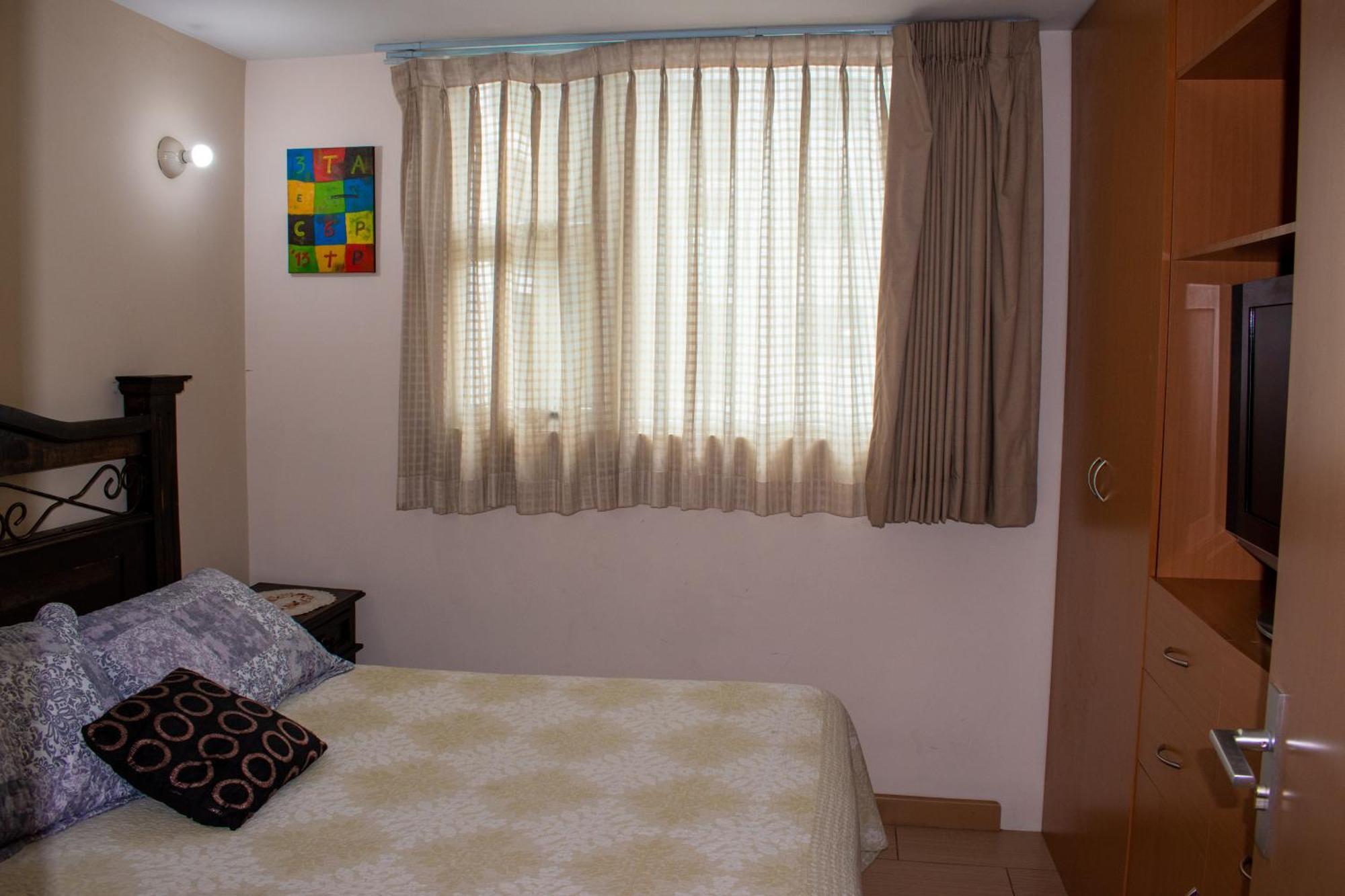 2 Rooms, 1 King Size Bed, 64" Smart Hdtv Guatemala City Екстериор снимка